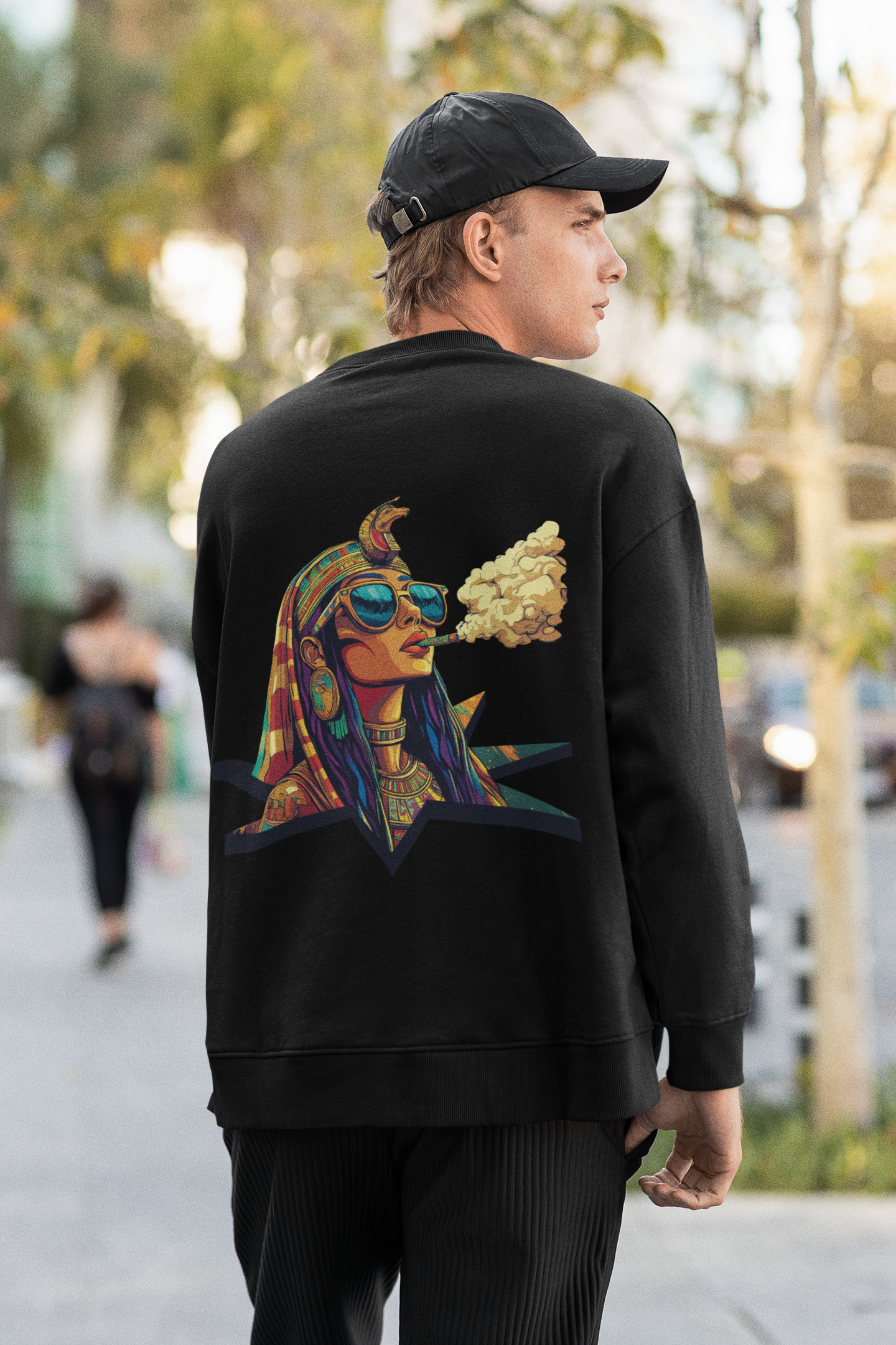 Sweatshirt- Smoking Queen