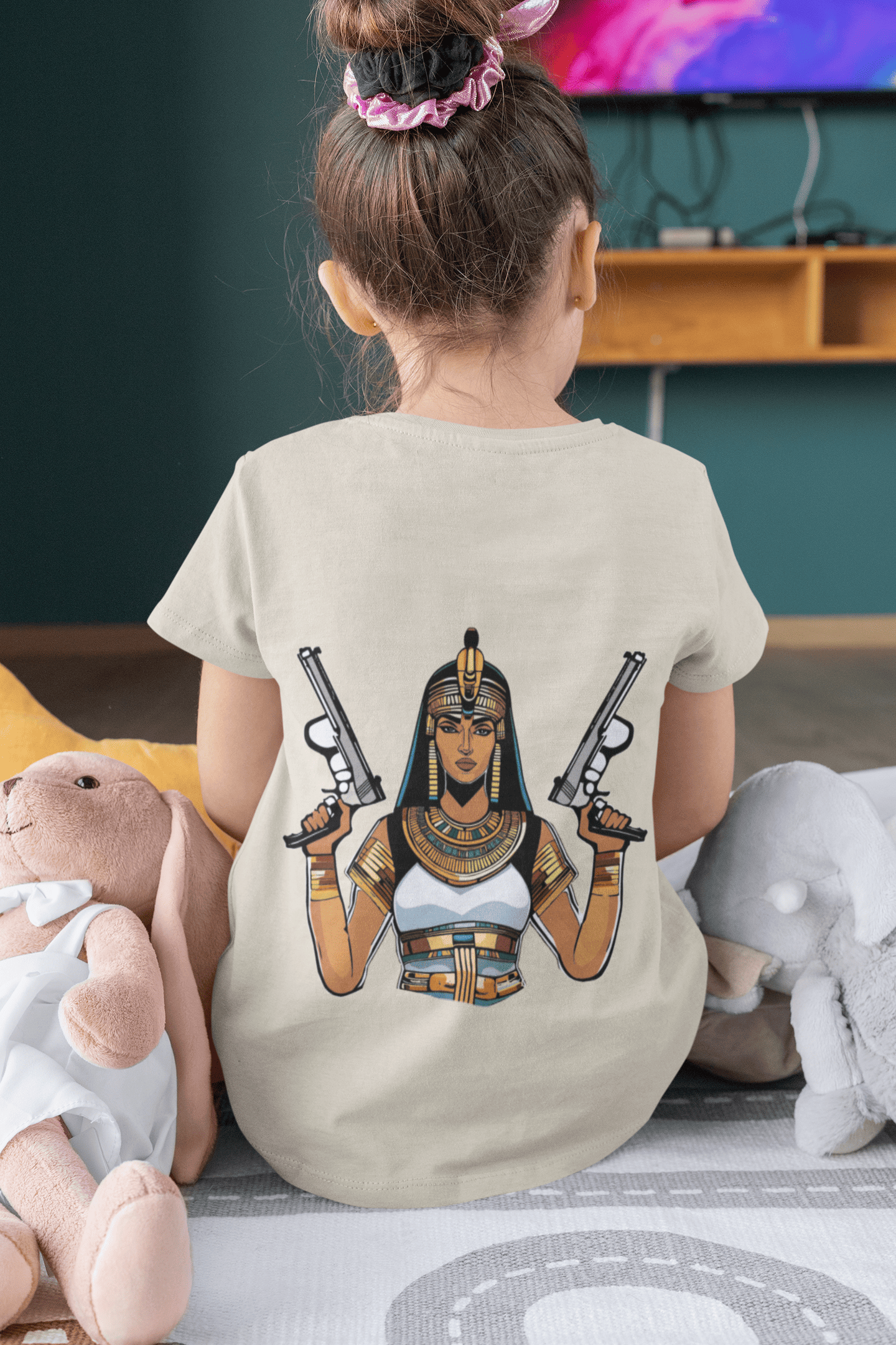 Shirt Reg - Cleopatra with Guns