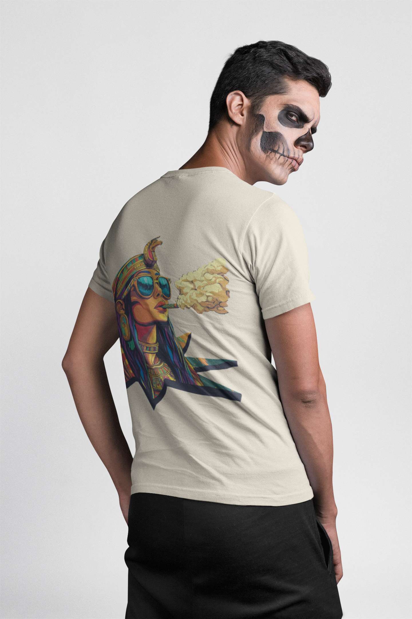 Shirt Reg - Smoking Queen