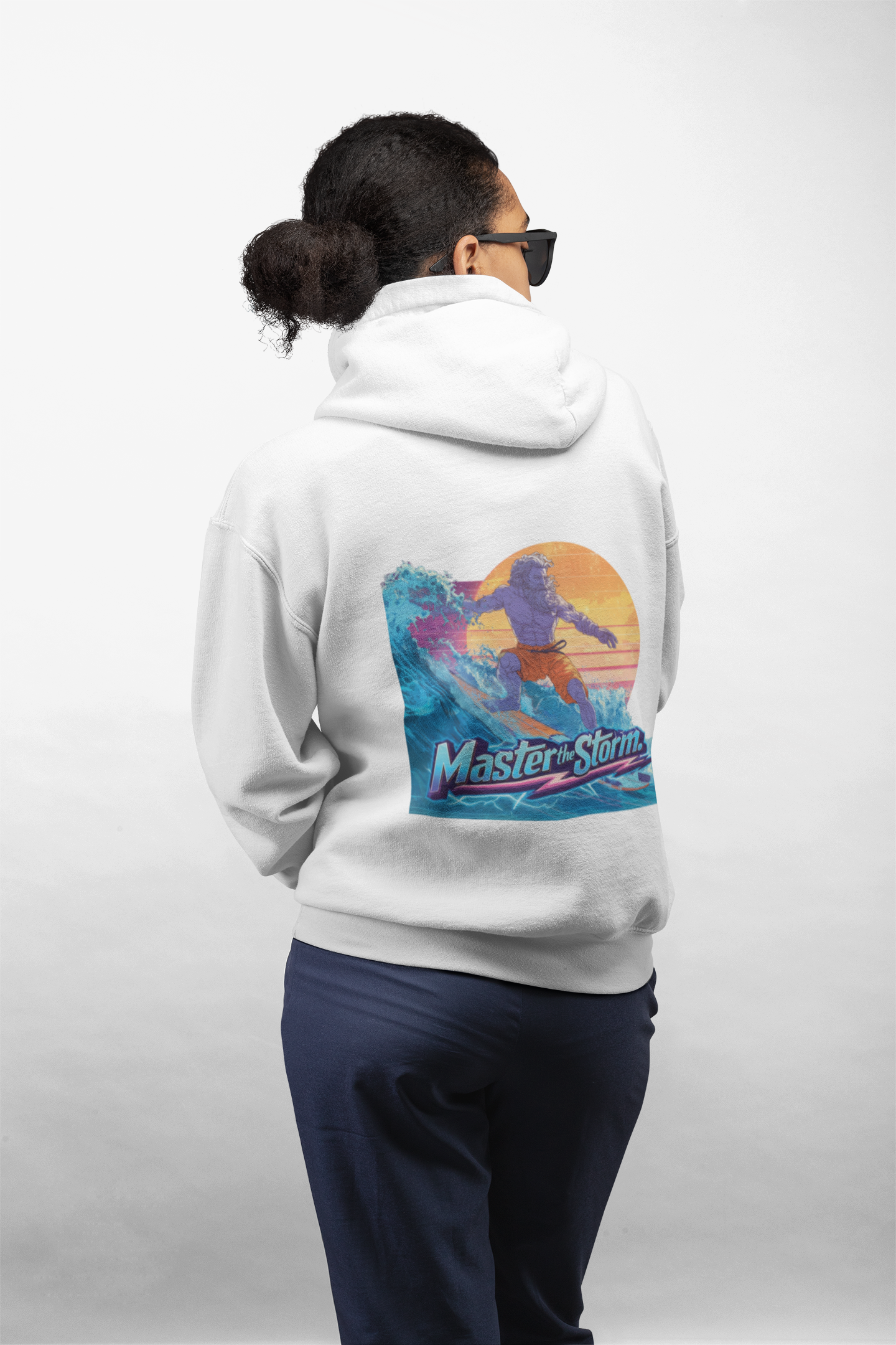 Hoodie - Master the storm