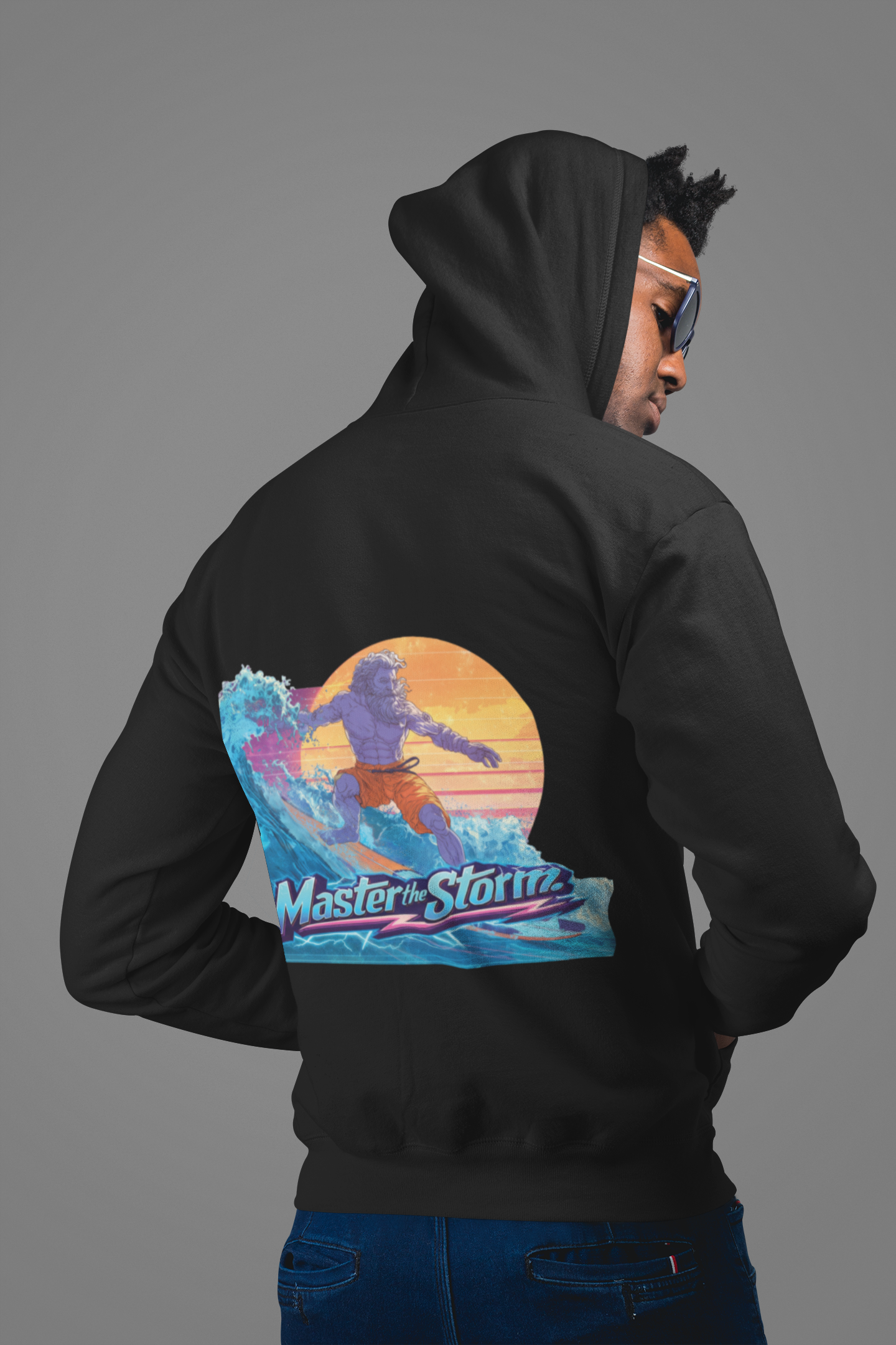 Hoodie - Master the storm